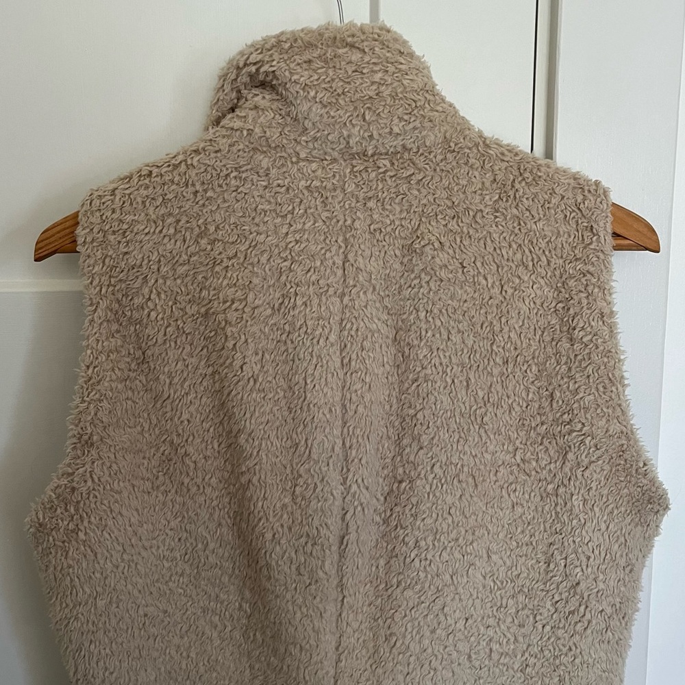 Patagonia Reversible Retro Pile Fleece Vest - Picture 5 of 7